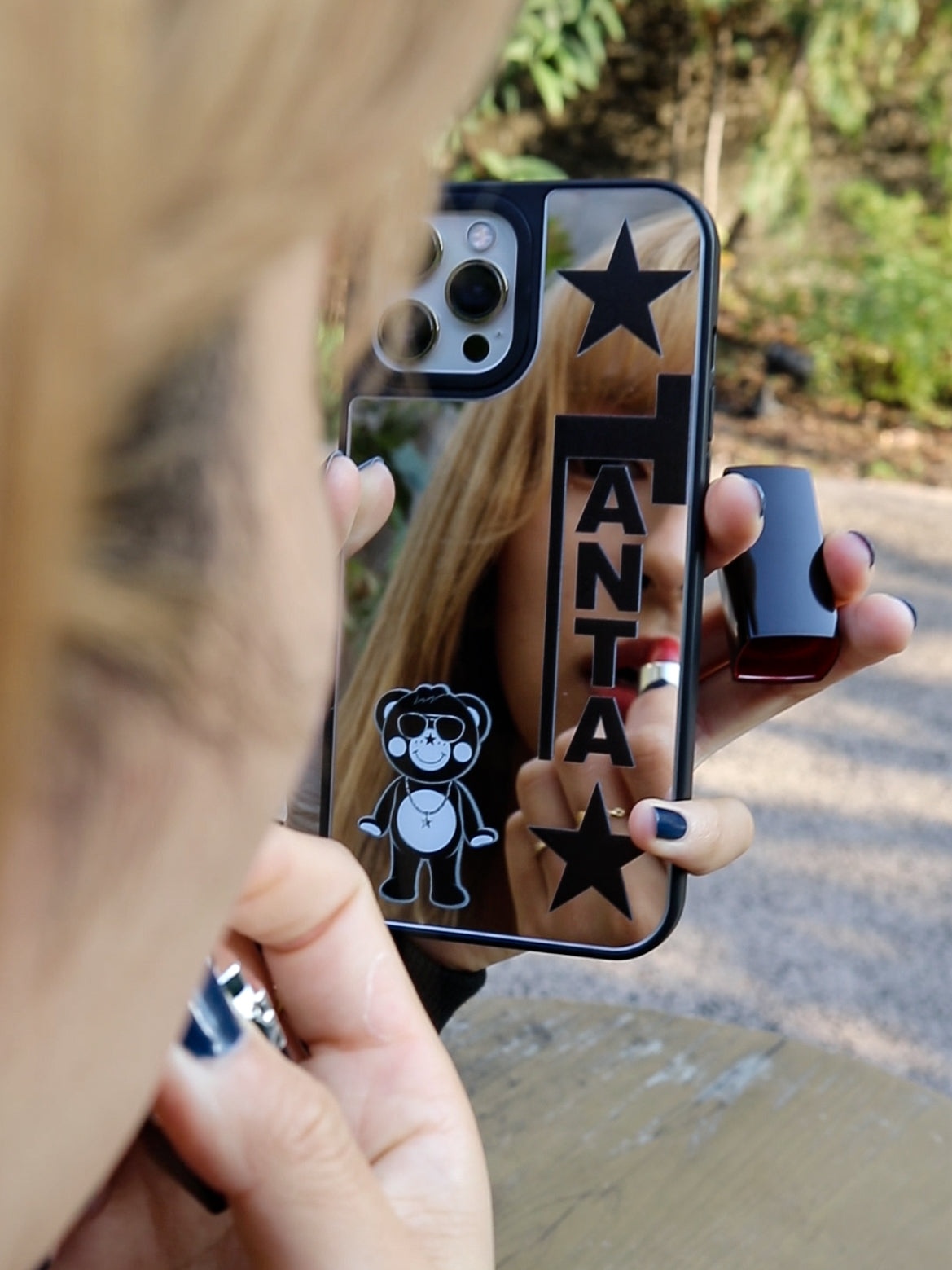 ロゴミラーiPhoneケース